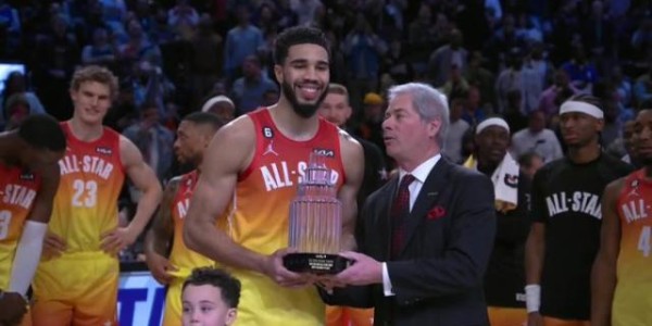 开云官网-单场55分打破全明星纪录！塔图姆加冕AMVP得偿所愿