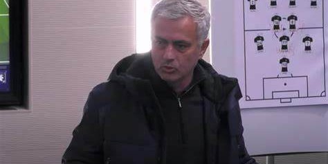 穆里尼奥兴衰史（66）：演得很累，爱得辛苦