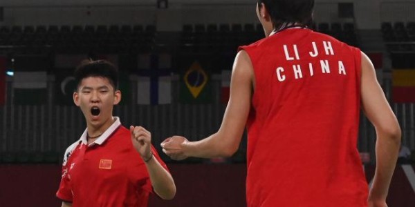 开云官网-刘雨辰男双摘银：奥运赛场的每场比赛都会全力以赴