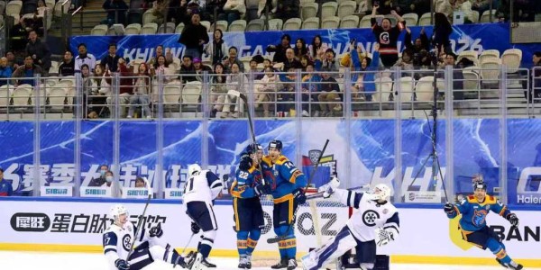 开云APP-顶级冰球联赛时隔六年重返上海，冰球热潮在中国能快速回升吗