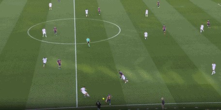 开云娱乐-精彩进球，坎塞洛斩获回归巴萨后的首粒进球