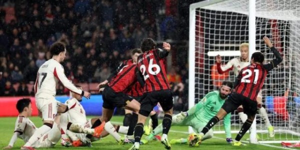 开云APP-虚假繁荣的不败结束了 被绝杀的利物浦还没找出路